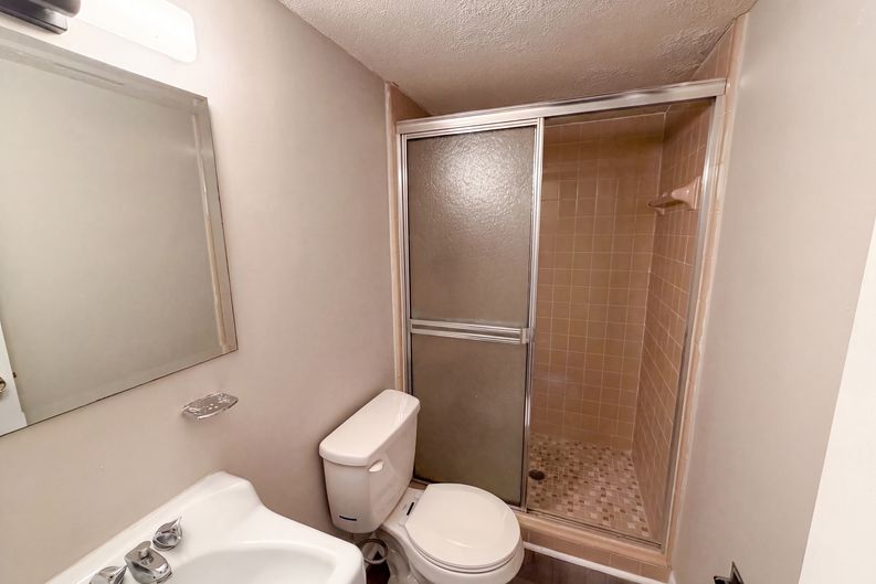 Photo 15 of 19 of 1716 Timberlane St, Gastonia, NC