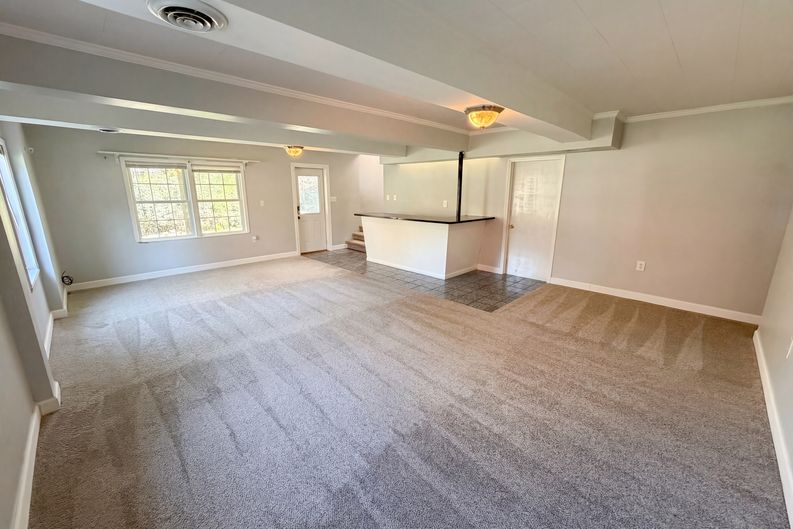 Photo 20 of 24 of 6621 Starcrest Dr, Charlotte, NC