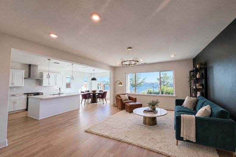 Photo 9 of 28 of 2743 Irish Meadow Way, Lathrop, CA