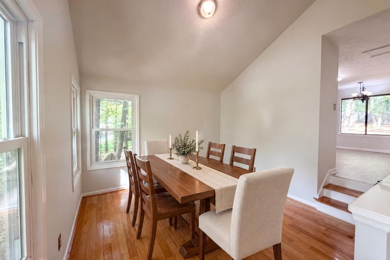 Photo 6 of 21 of 3143 Chase Ct SW, Marietta, GA