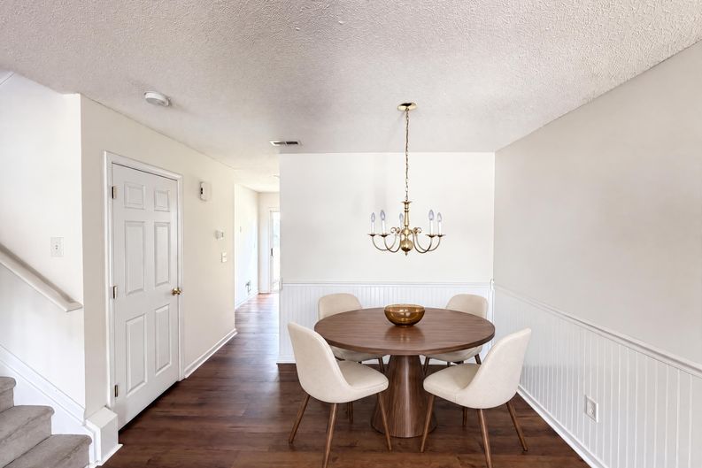 Photo 6 of 18 of 14205 Tranters Creek Ln, Charlotte, NC