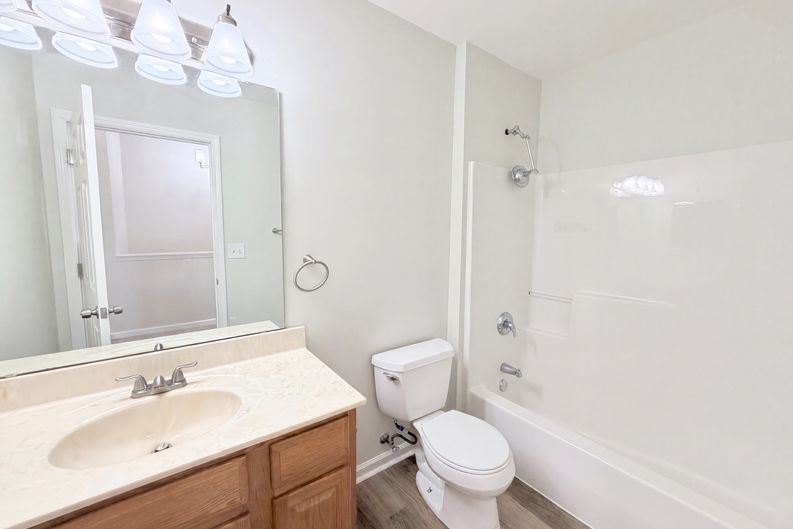 Photo 21 of 27 of 1031 Cutter St, Cincinnati, OH