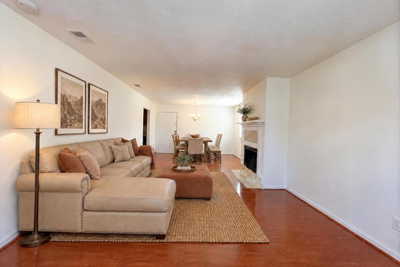 Photo 9 of 31 of 5328 Ridge Forest Dr, Stone Mountain, GA