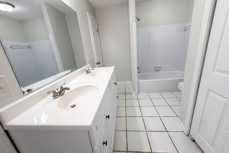 Photo 14 of 29 of 260 Woodwinds Dr, Columbia, SC