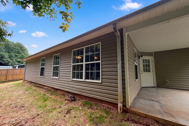 Photo 5 of 22 of 122 Catterick Way, Fountain Inn, SC