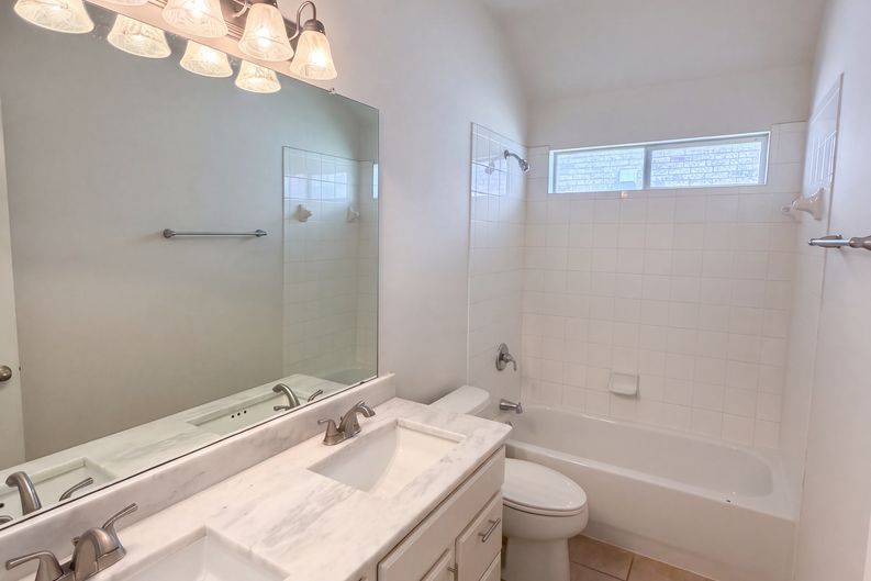 Photo 13 of 15 of 2184 Stuttgart Dr, Frisco, TX
