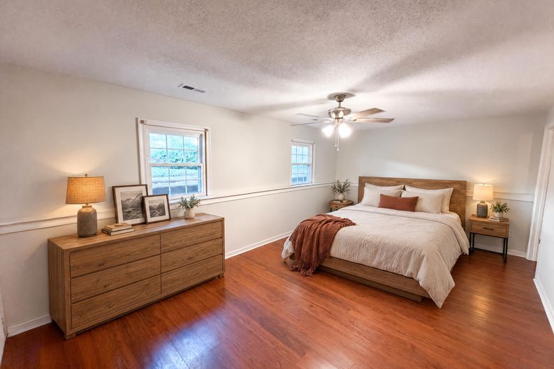 Photo 11 of 17 of 7816 Foxwood Dr, Raleigh, NC
