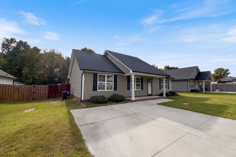 Photo 18 of 22 of 335 Odell Dr NW, Concord, NC