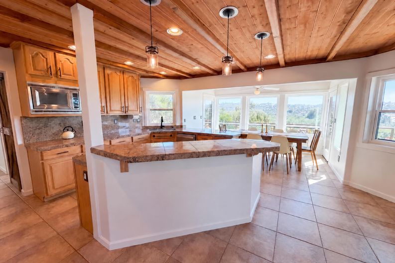 Photo 10 of 35 of 8384 Woodman Ln, Newcastle, CA