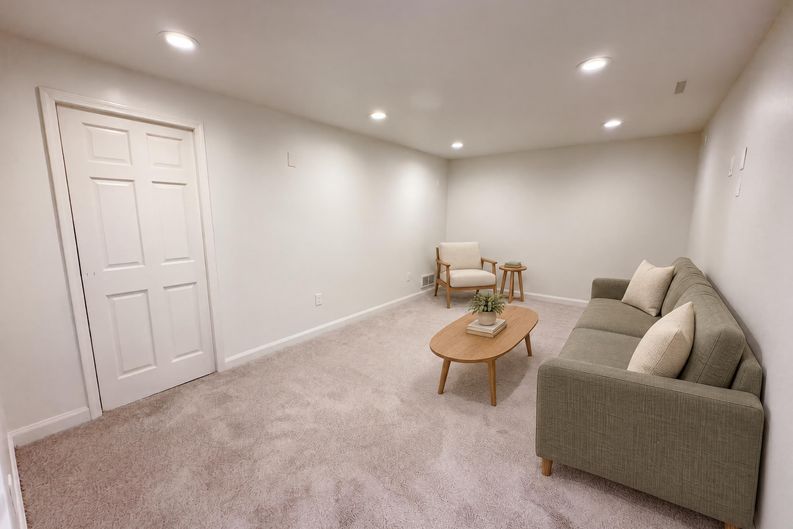 Photo 19 of 30 of 15393 Trillium Cir, Eden Prairie, MN