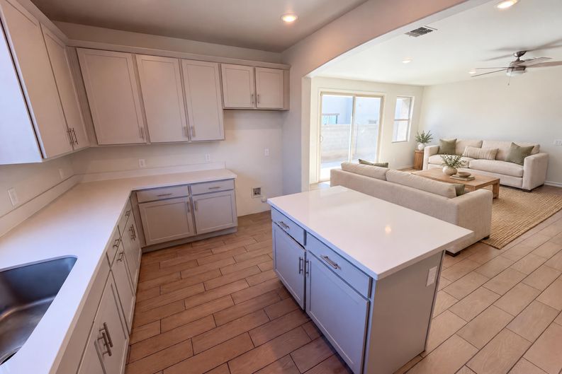Photo 9 of 46 of 15237 W Sherman St, Goodyear, AZ
