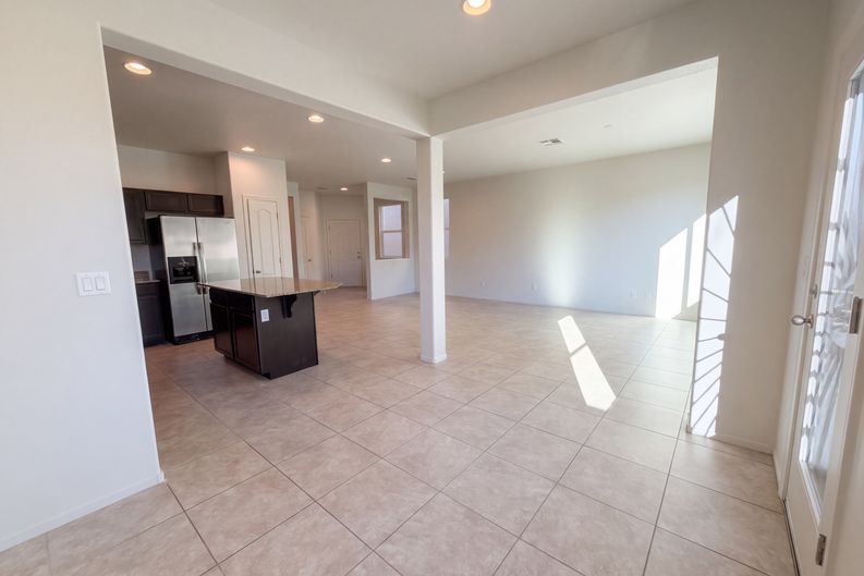 Photo 8 of 23 of 10713 Dobbs Ave, Las Vegas, NV