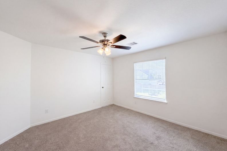Photo 16 of 27 of 24831 Blane Dr, Katy, TX