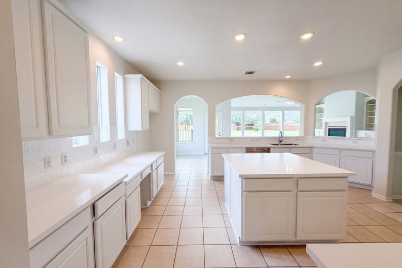 Photo 12 of 45 of 1702 Corona Del Mar Dr, Missouri City, TX