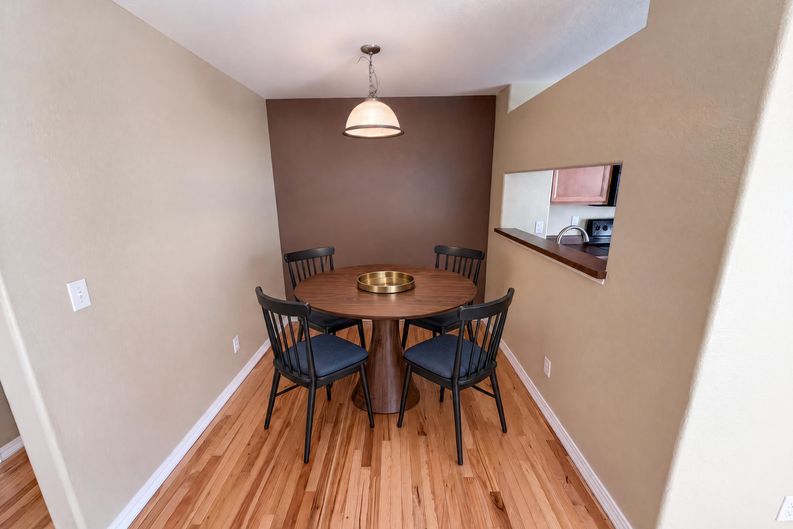 Photo 6 of 33 of 23560 Alamo Pl, Aurora, CO