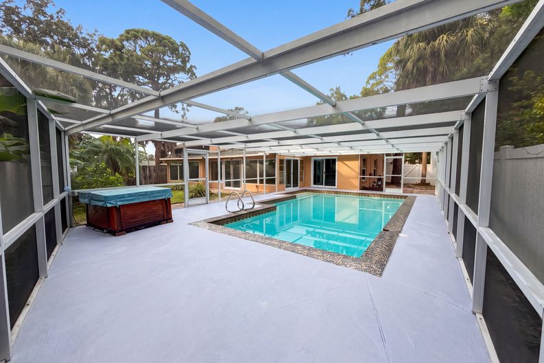 Photo 20 of 26 of 5122 Bay Blvd, Port Richey, FL