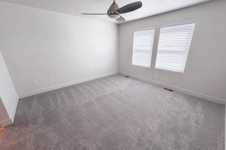 Photo 4 of 23 of 16271 Bolling Dr, Denver, CO