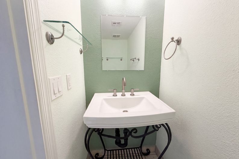 Photo 18 of 27 of 4901 E Kelton Ln, Scottsdale, AZ