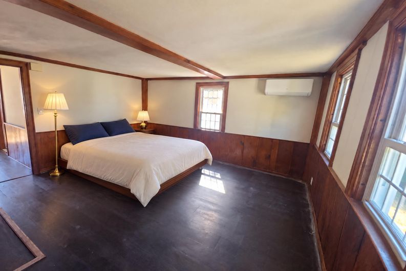 Photo 7 of 19 of 1026 Forbes St, East Hartford, CT