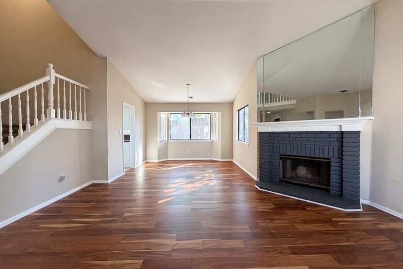 Photo 3 of 30 of 3164 Gingerwood Ln, Lancaster, CA