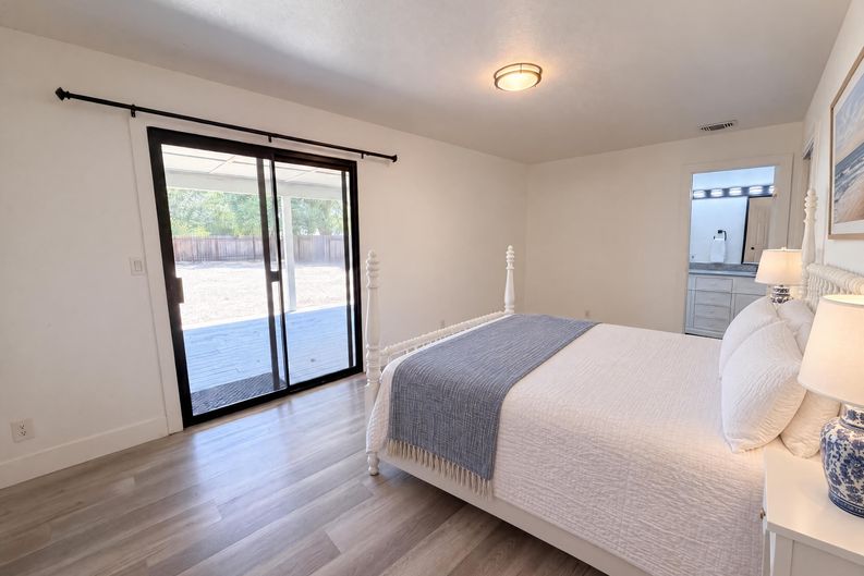 Photo 4 of 26 of 8266 Streng Ave, Citrus Heights, CA