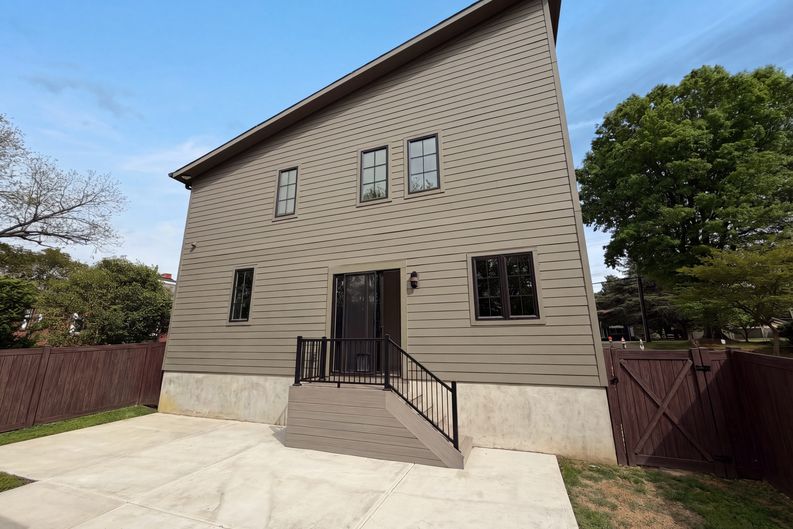 Photo 5 of 29 of 1609 Richland Dr, Charlotte, NC