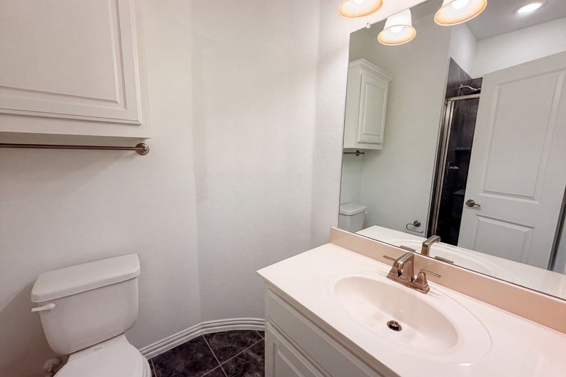 Photo 21 of 34 of 4305 Curlew Ln, Garland, TX