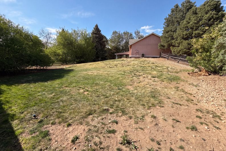 Photo 32 of 40 of 10330 E Weaver Pl, Englewood, CO