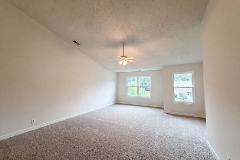 Photo 20 of 25 of 1223 California Dr, Murfreesboro, TN