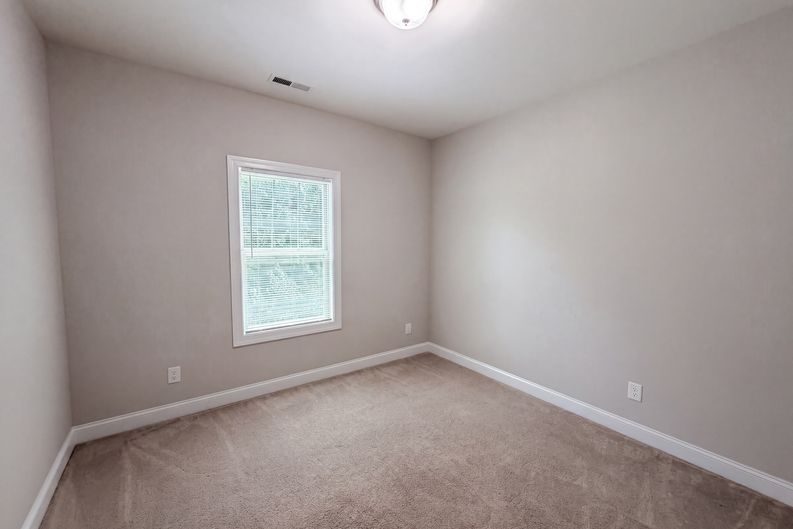 Photo 10 of 16 of 109 Belle Plain Dr, Morrisville, NC