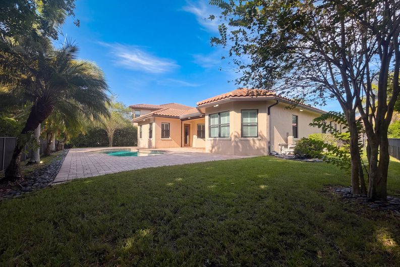 Photo 7 of 124 of 7990 NW 112th Ter, Parkland, FL