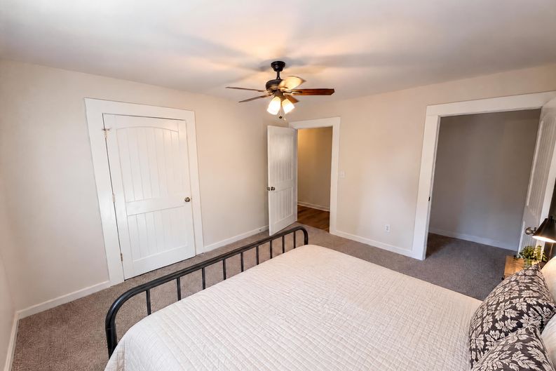 Photo 19 of 41 of 204 Jim Grizzle Rd, Royston, GA