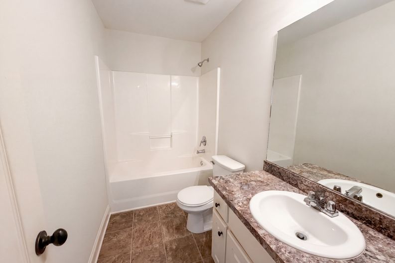 Photo 21 of 28 of 2721 Berkshire Dr, Winder, GA