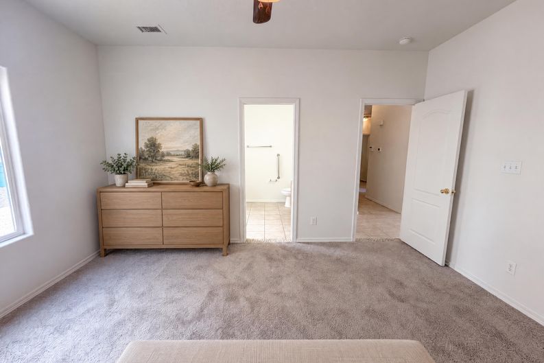 Photo 10 of 24 of 696 Troon Dr SE, Rio Rancho, NM