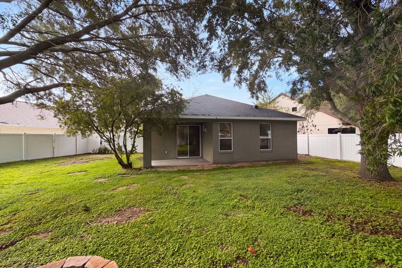 Photo 23 of 24 of 33450 Irongate Dr, Leesburg, FL