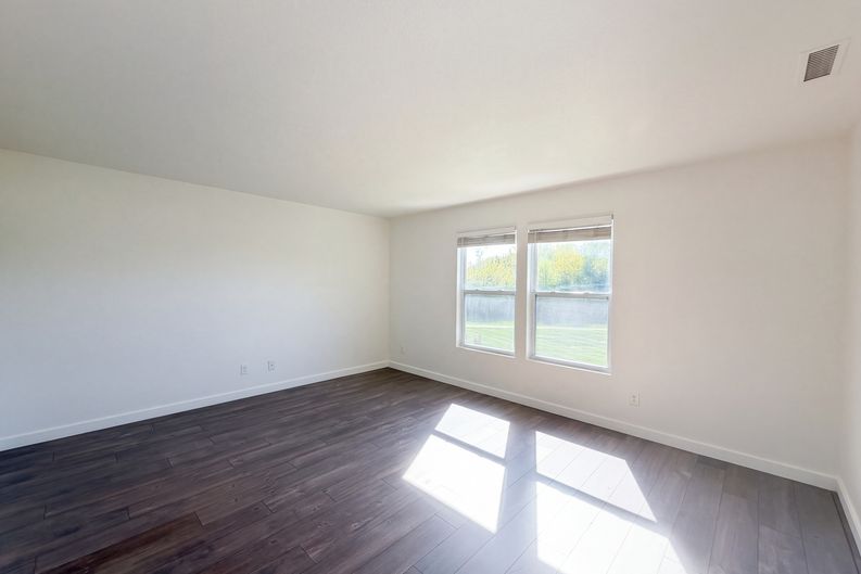 Photo 4 of 30 of 8723 Hosta Way, Camby, IN