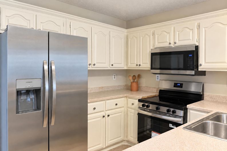 Photo 3 of 19 of 532 Loxley Dr, Warner Robins, GA