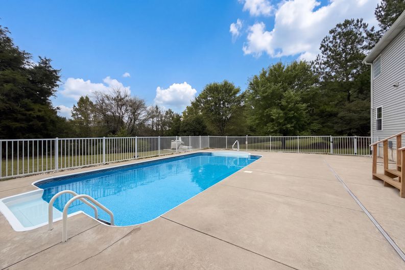 Photo 20 of 24 of 10107 Manassas Dr, Festus, MO