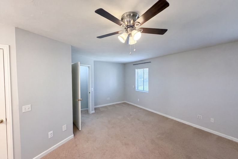 Photo 17 of 29 of 509 Calhoun Pl, Hemet, CA