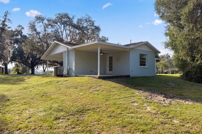 Photo 5 of 15 of 34390 Orchid Pkwy, Dade City, FL
