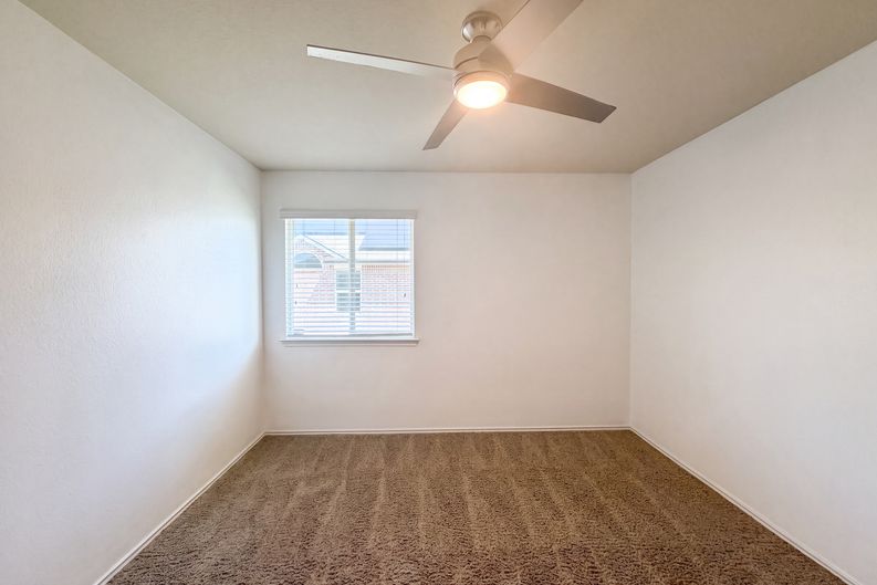 Photo 10 of 18 of 9301 Cricket Dr, Killeen, TX