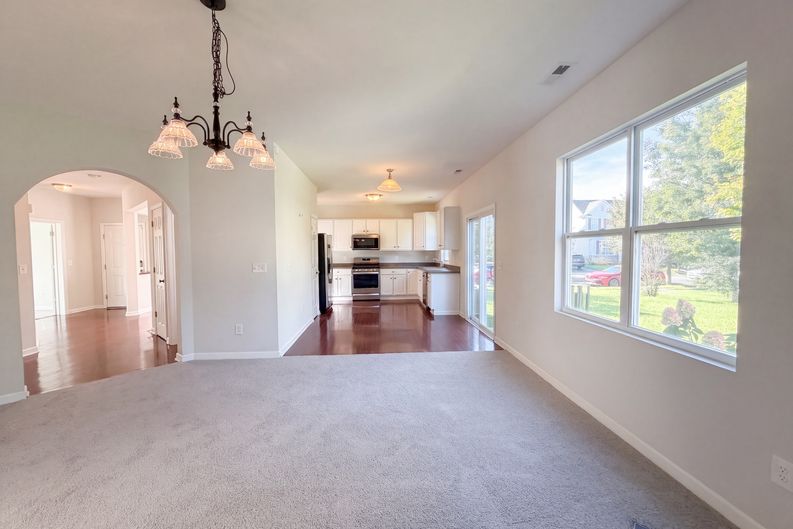 Photo 14 of 39 of 4058 Leontria Ave, Columbus, OH