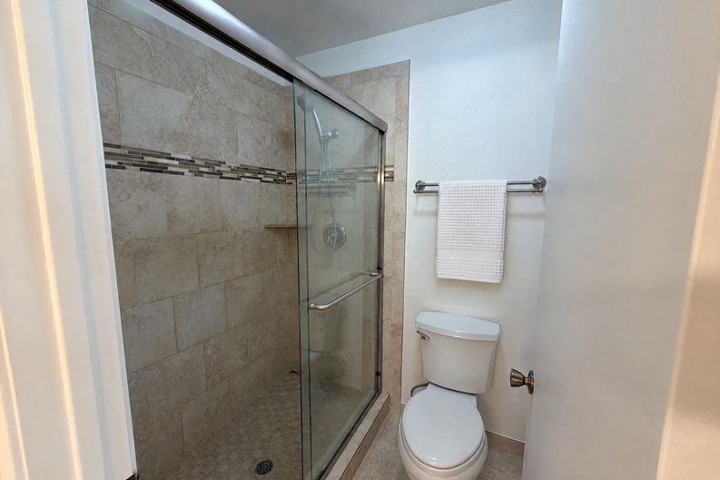 Photo 10 of 24 of 6232 Wittenham Way, Orangevale, CA