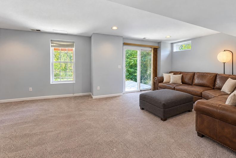Photo 17 of 23 of 5240 Terrace Ridge Dr, Milford, OH
