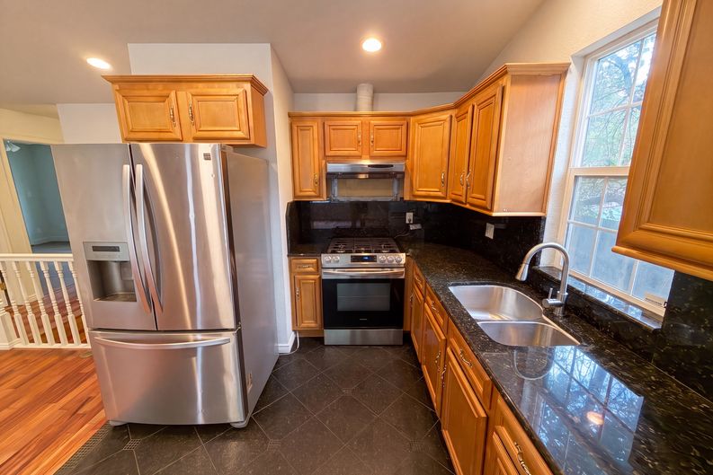 Photo 10 of 33 of 4426 Durham Ct, Denver, CO