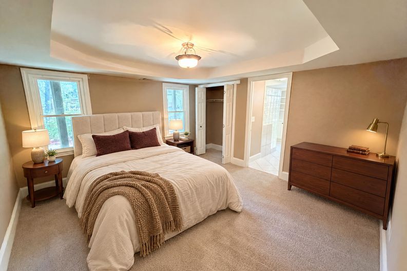 Photo 23 of 58 of 984 Forest Pond Ct, Marietta, GA