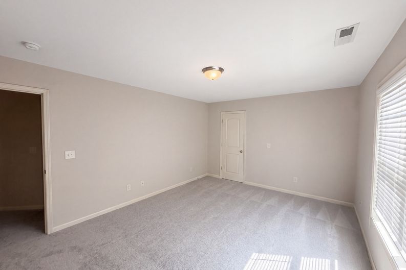 Photo 7 of 17 of 4143 White Kestrel Dr, Raleigh, NC