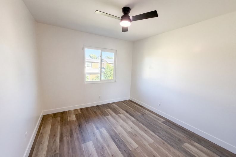 Photo 12 of 33 of 12927 Lariat Ln, Norwalk, CA