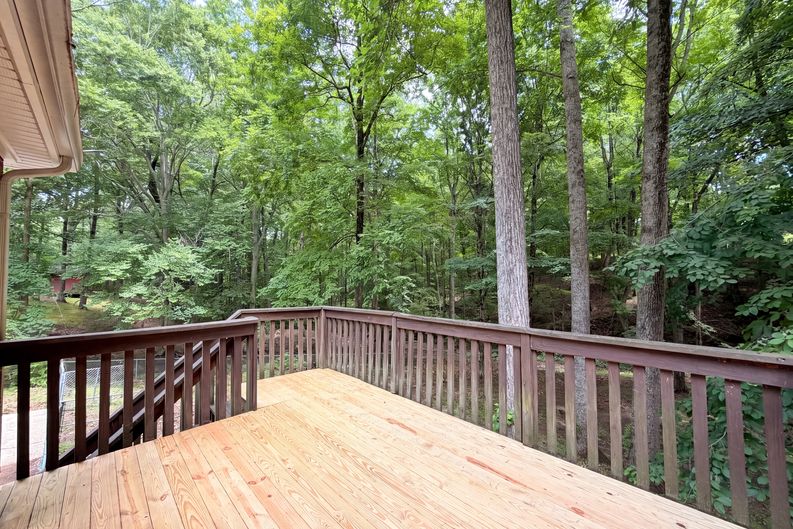 Photo 17 of 19 of 206 Diana Dr, Dickson, TN