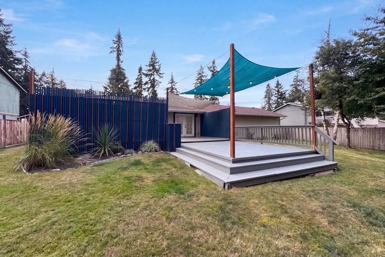 Photo 5 of 21 of 7022 160th Street Ct E, Puyallup, WA